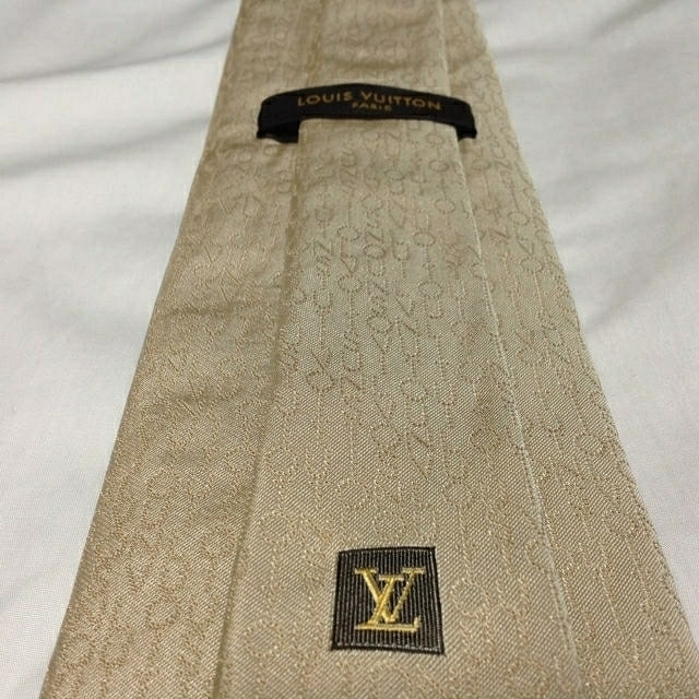 LOUIS VUITTON(ルイヴィトン)の【美品☺︎付属品なし】LOUIS VUITTON ネクタイ  メンズのファッション小物(ネクタイ)の商品写真