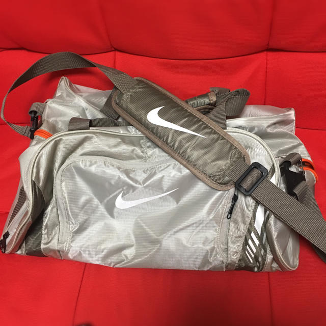 NIKE(ナイキ)の♡NIKE♡ボストンバッグ♡max30kg♡バッグ スポーツ/アウトドアのゴルフ(バッグ)の商品写真