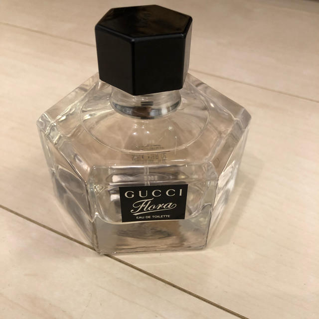 Gucci(グッチ)のGUCCI フローラ 香水 50ml コスメ/美容の香水(香水(女性用))の商品写真