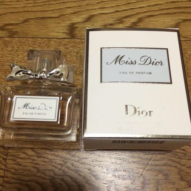 Dior(ディオール)のmiss Dior  香水 コスメ/美容の香水(香水(女性用))の商品写真