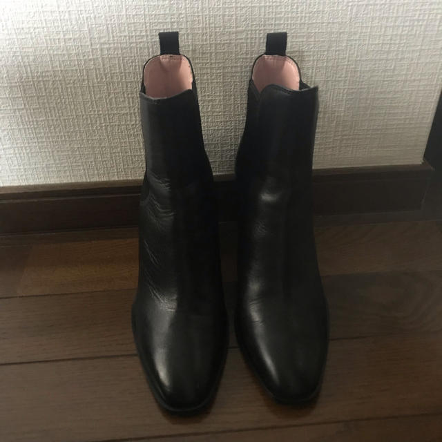 ZARA ショートブーツ