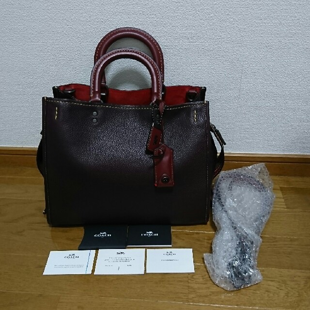 【1/3以下!大幅値下げ】美品★Coachローグバッググラブタンペプルレザーショルダーバッグ