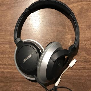 ボーズ(BOSE)のboseワイヤー付ヘッドフォン(ヘッドフォン/イヤフォン)