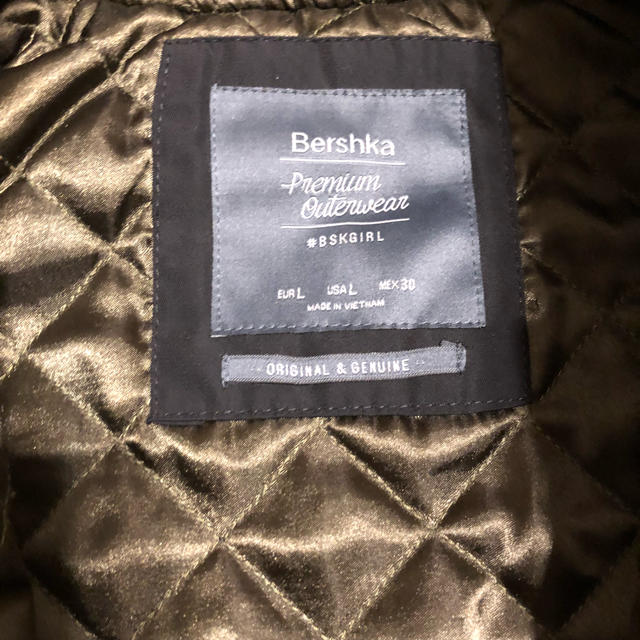 Bershka(ベルシュカ)のベルシュカ ma-1 レディースのジャケット/アウター(ブルゾン)の商品写真