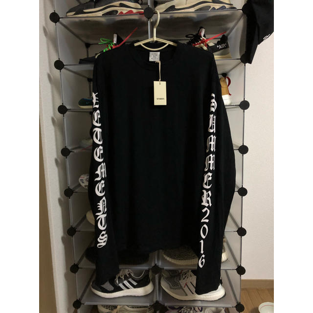 Balenciaga(バレンシアガ)のS サイズ VETEMENTS 長袖アームプリントロングTシャツ 16ss メンズのトップス(Tシャツ/カットソー(七分/長袖))の商品写真