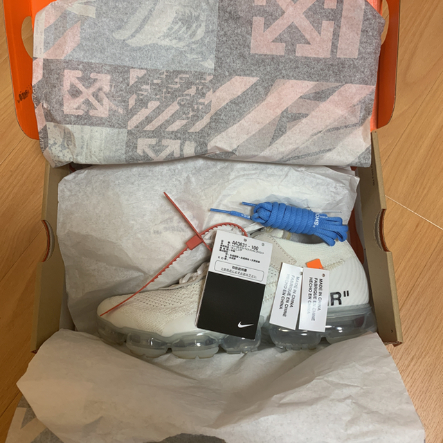 NIKE(ナイキ)のvapormax offwhite ウェイパーマックス オフホワイト メンズの靴/シューズ(スニーカー)の商品写真