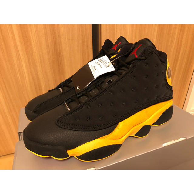 NIKE(ナイキ)のAIR JORDAN 13 RETRO CLASS OF 2002 ジョーダン メンズの靴/シューズ(スニーカー)の商品写真