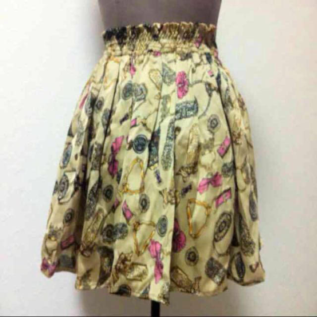 dazzlin(ダズリン)のアンティーク柄♡スカート レディースのスカート(ミニスカート)の商品写真