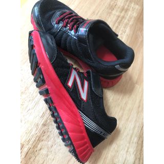 ニューバランス(New Balance)のスニーカー(スニーカー)