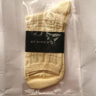 バーバリー(BURBERRY)の女性用靴下 (ソックス)