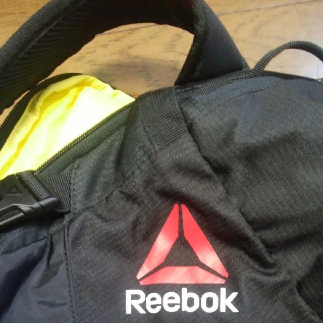Reebok(リーボック)のReebok バックパック 黒 メンズのバッグ(バッグパック/リュック)の商品写真