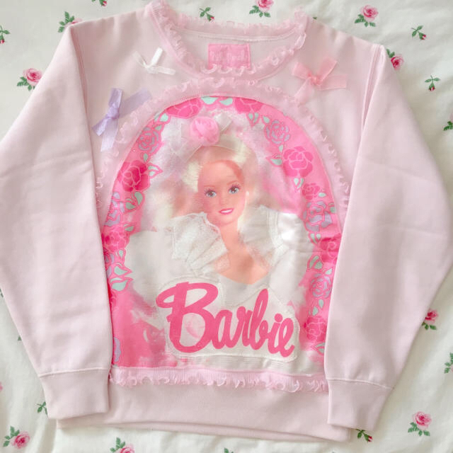 NILE PERCH(ナイルパーチ)のfancy♡barbieトレーナー レディースのトップス(トレーナー/スウェット)の商品写真