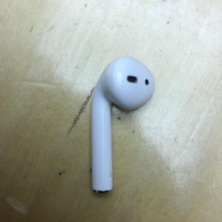 アップル(Apple)のAir Pods (ヘッドフォン/イヤフォン)