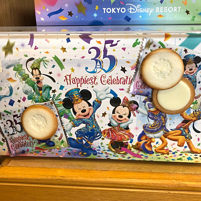 Disney(ディズニー)の【未開封】ディズニーお菓子 クッキー 食品/飲料/酒の食品(菓子/デザート)の商品写真