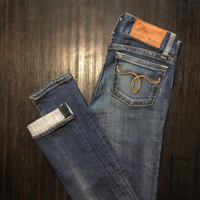 moussy(マウジー)のmoussy POWDER Straight denim 23inch レディースのパンツ(デニム/ジーンズ)の商品写真