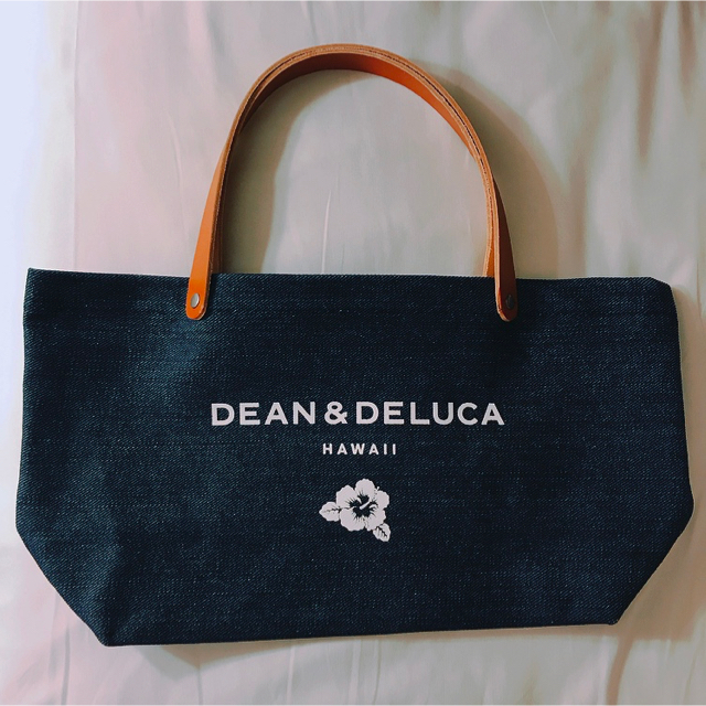 DEAN & DELUCA(ディーンアンドデルーカ)の《新品》DEAN&DELUCA ハワイ限定トート デニム レディースのバッグ(トートバッグ)の商品写真