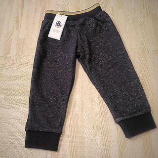 プチバトー(PETIT BATEAU)のプチバトー 18AW ラメスウェットパンツ 24m 新品(パンツ)