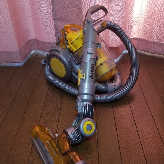 Dyson(ダイソン)のダイソン◆dyson　掃除機　DC12 スマホ/家電/カメラの生活家電(掃除機)の商品写真