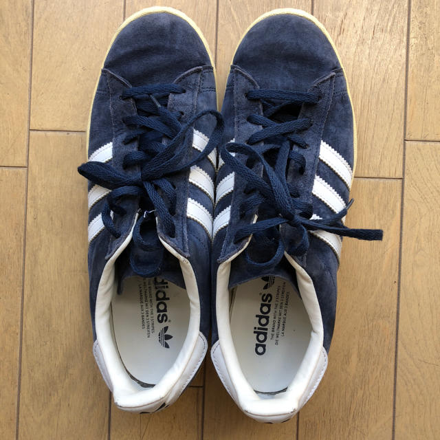 adidas(アディダス)のアディダス スニーカー 紺 26.5cm メンズの靴/シューズ(スニーカー)の商品写真