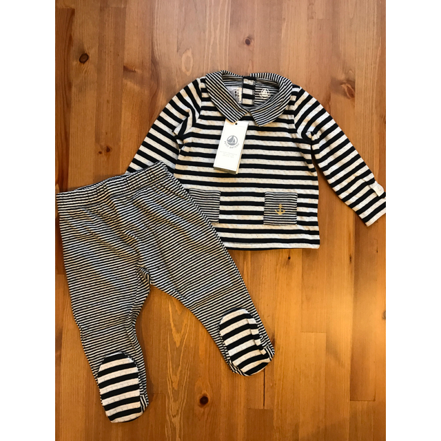 PETIT BATEAU(プチバトー)の新作☆12ｍ プチバトー チュビックボーダー２点セット キッズ/ベビー/マタニティのベビー服(~85cm)(ロンパース)の商品写真