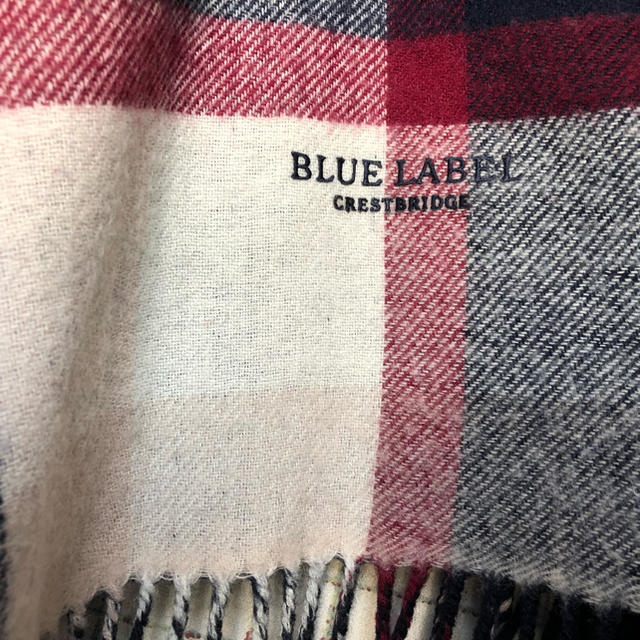 BURBERRY BLUE LABEL(バーバリーブルーレーベル)のBLUE LABELクリストブリッジ ストール フード付ショールリハーシブル レディースのファッション小物(ストール/パシュミナ)の商品写真