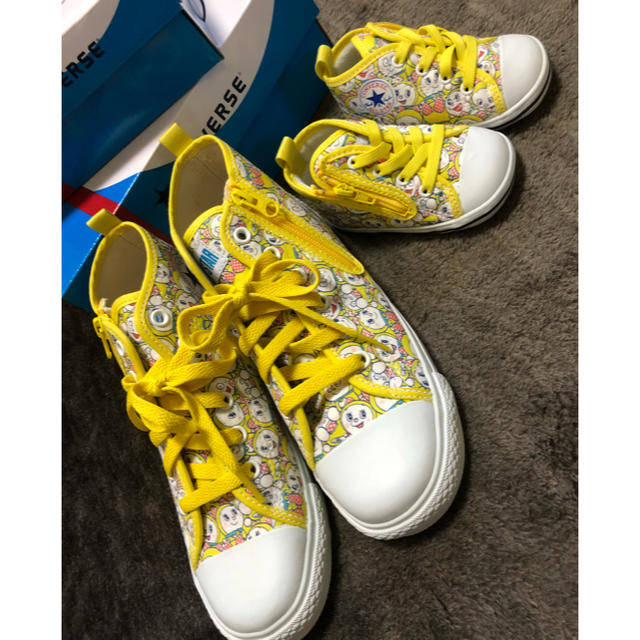 CONVERSE(コンバース)の【8794様専用】CONVERSE ドラえもん スニーカー Kidsのみ キッズ/ベビー/マタニティのベビー靴/シューズ(~14cm)(スニーカー)の商品写真