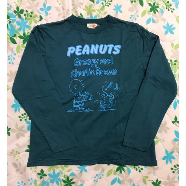 SNOOPY(スヌーピー)のスヌーピーとチャーリーブラウンの長袖カットソー 未使用 レディースのトップス(Tシャツ(長袖/七分))の商品写真