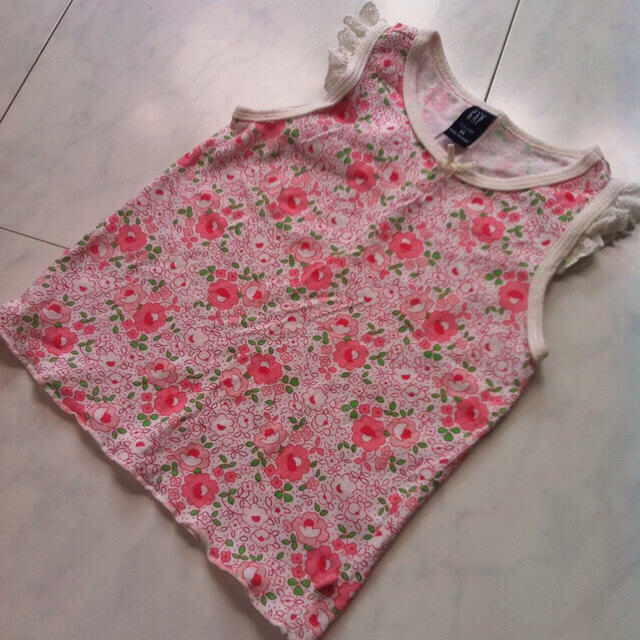 babyGAP(ベビーギャップ)のbaby Gap♡花柄タンク♡95 キッズ/ベビー/マタニティのキッズ服女の子用(90cm~)(その他)の商品写真