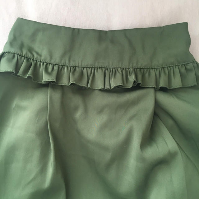 merlot(メルロー)のMerlot plus グリーンロングスカート レディースのスカート(ロングスカート)の商品写真