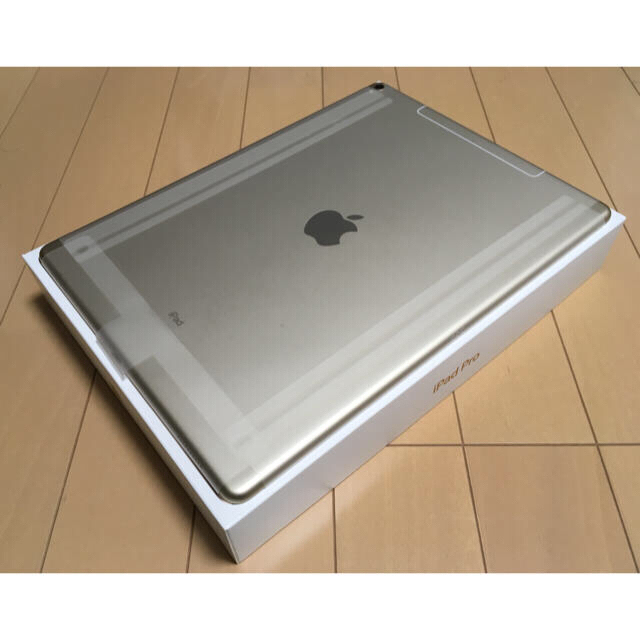 Apple(アップル)のiPad Pro 第2世代 12.9インチ 256GB SIMフリー スマホ/家電/カメラのPC/タブレット(タブレット)の商品写真