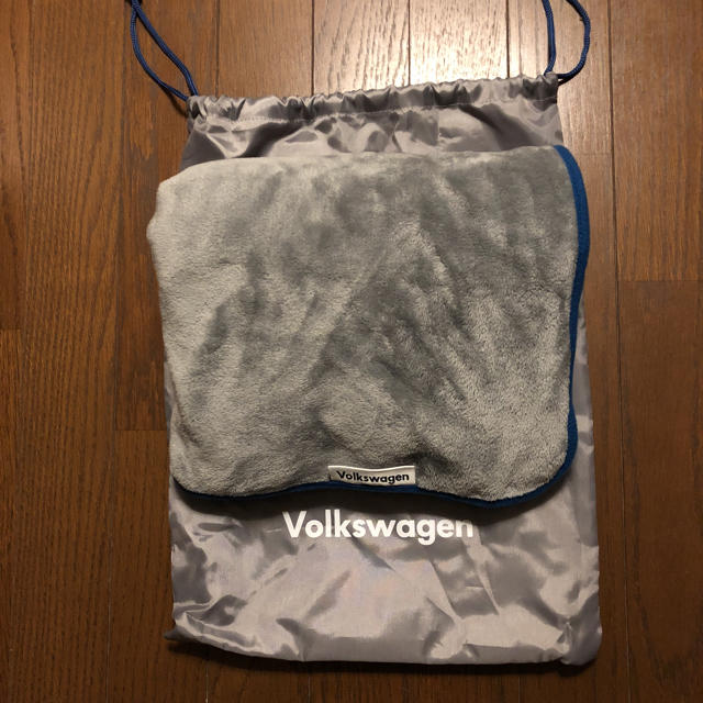 Volkswagen(フォルクスワーゲン)のお値下げ♡フォルクスワーゲン限定ブランケット新品未使用⭐️専用品 キッズ/ベビー/マタニティのこども用ファッション小物(おくるみ/ブランケット)の商品写真