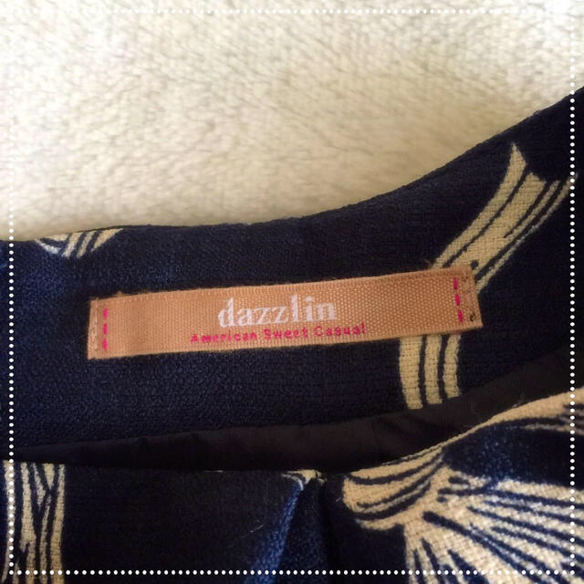 dazzlin(ダズリン)のダズリン  の  リボン柄フレアスカート レディースのスカート(ミニスカート)の商品写真