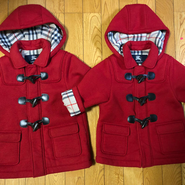 BURBERRY(バーバリー)のバーバリーロンドン 赤のダッフルコート！ キッズ/ベビー/マタニティのキッズ服女の子用(90cm~)(コート)の商品写真