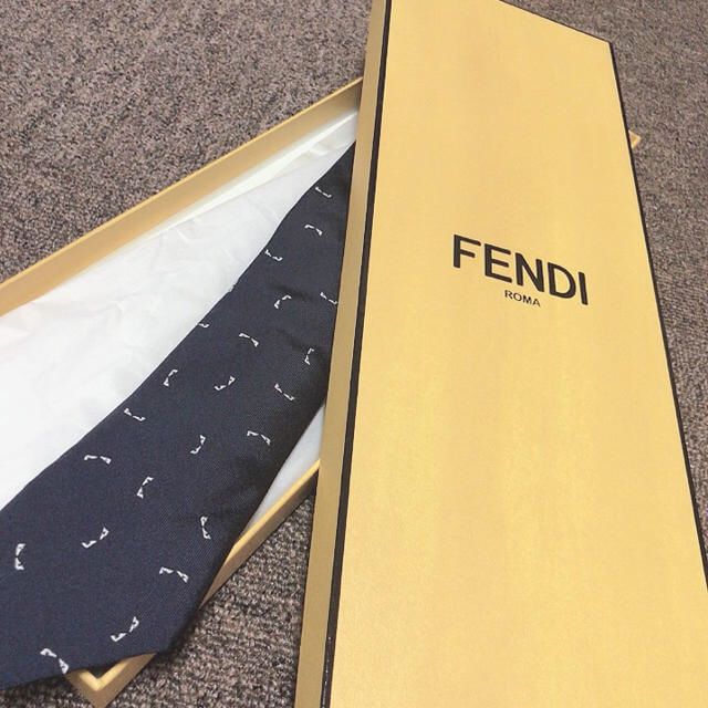 FENDI(フェンディ)のFENDI ネクタイ ネイビー メンズのファッション小物(ネクタイ)の商品写真