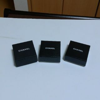 シャネル(CHANEL)のCHANEL　小箱3個セット(ショップ袋)