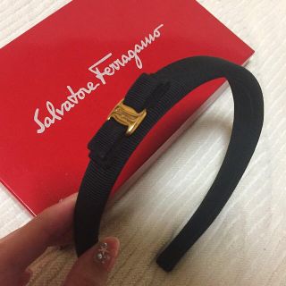 サルヴァトーレフェラガモ(Salvatore Ferragamo)のrin様専用❣️御成約済み❣️(カチューシャ)