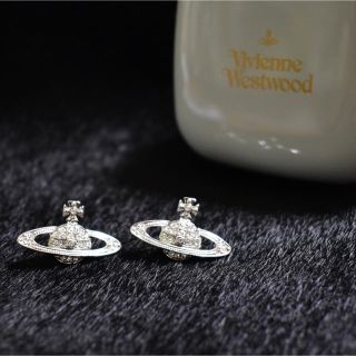 ヴィヴィアン(Vivienne Westwood) 着画 ピアスの通販 18点 ...