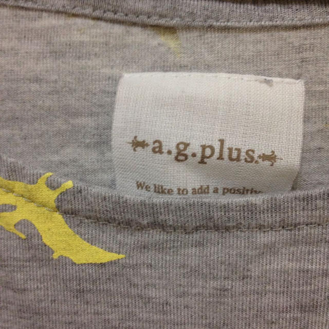 a.g.plus(エージープラス)のa.g.plus 恐竜柄カットソー レディースのトップス(Tシャツ(半袖/袖なし))の商品写真