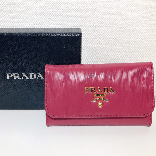 PRADA(プラダ)のプラダ キーケース ピンク レディースのファッション小物(キーケース)の商品写真