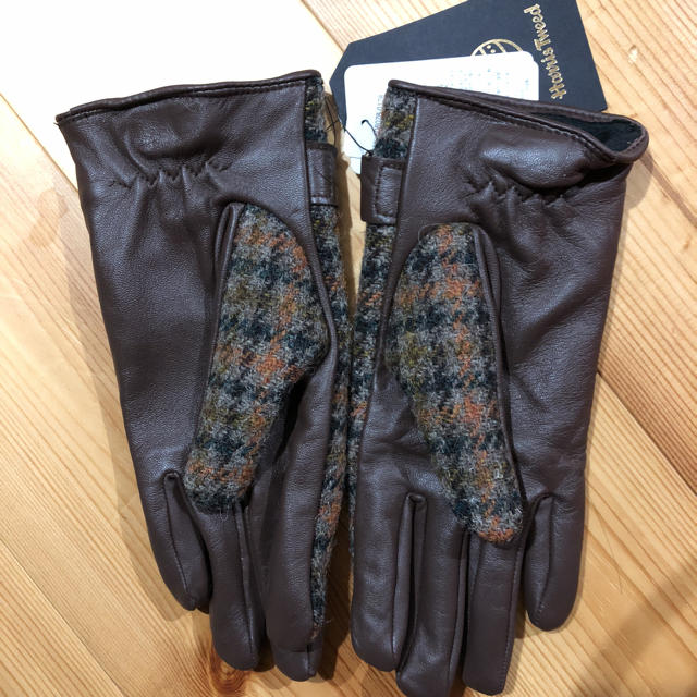 Harris Tweed(ハリスツイード)の新品未使用Harris Tweed手袋 レディースのファッション小物(手袋)の商品写真