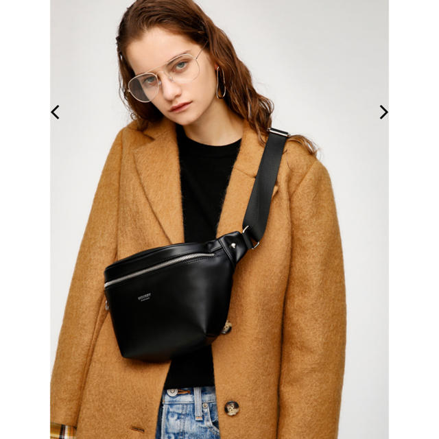 moussy(マウジー)の【送料込み】ウエストポーチ バッグ レディースのバッグ(ボディバッグ/ウエストポーチ)の商品写真