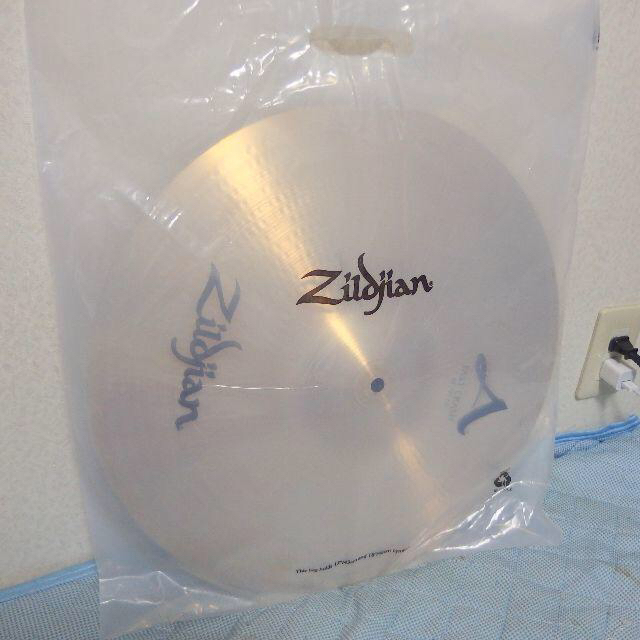 A zildjian 18 fast crash 未使用 定価34560円 楽器のドラム(シンバル)の商品写真