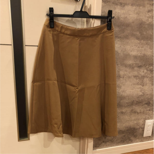 INDIVI(インディヴィ)のちも様 新品 INDIVI スカート レディースのスカート(ひざ丈スカート)の商品写真
