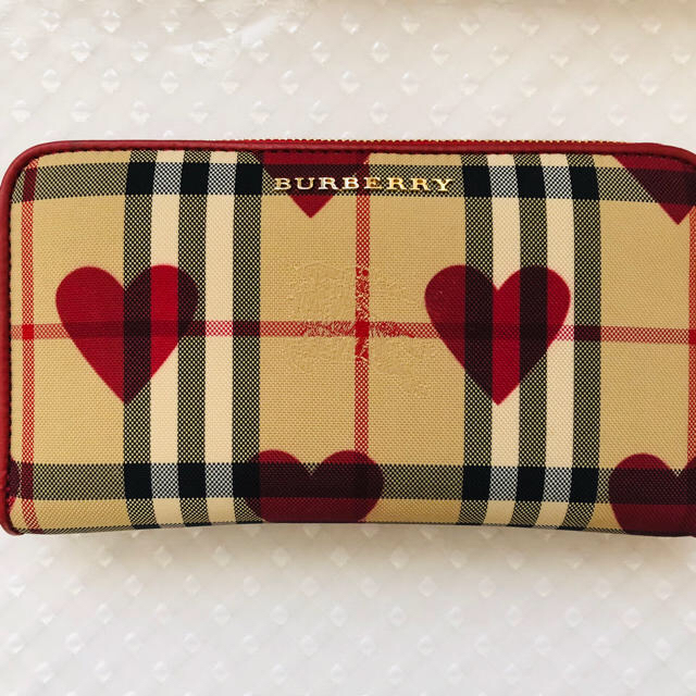 BURBERRY - Burberry バーバリー チェック 赤 ハート ラウンドファスナー 長財布の通販 by ri♡ru｜バーバリーならラクマ