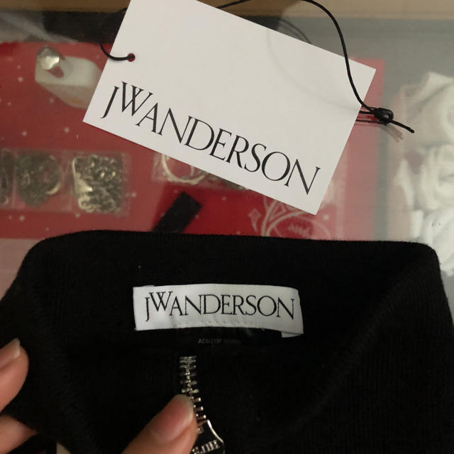 J.W.ANDERSON(ジェイダブリューアンダーソン)のjwanderson ネックバンド メンズのファッション小物(ネックウォーマー)の商品写真