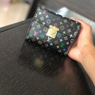 ルイヴィトン(LOUIS VUITTON)のVUITTON マルチカラー 折り財布(折り財布)