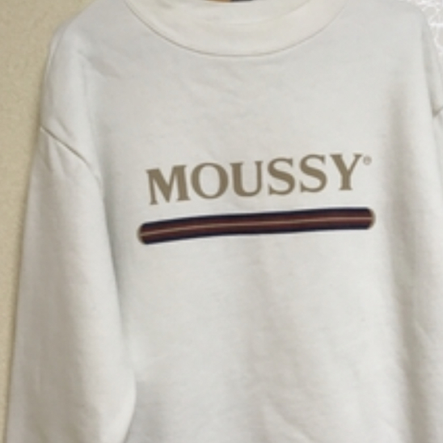 MOUSSYロゴトレーナー