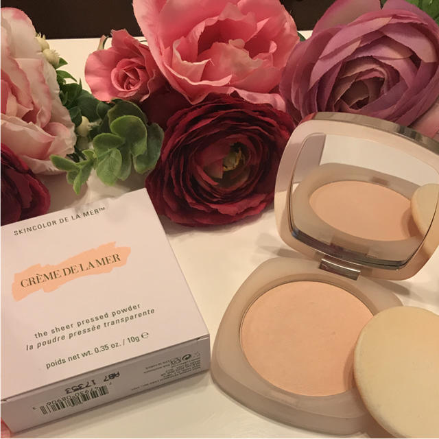 DE LA MER(ドゥラメール)の♡ドゥ・ラ・メール♡プレストパウダー  02トランスルーセント コスメ/美容のベースメイク/化粧品(フェイスパウダー)の商品写真