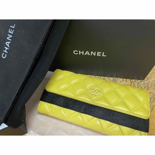 シャネル(CHANEL)のCHANEL マトラッセラムスキン長財布 希少イエロー (財布)