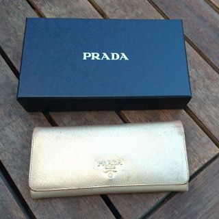 プラダ(PRADA)のプラダ PRADA 長財布 ゴールド レザー(財布)